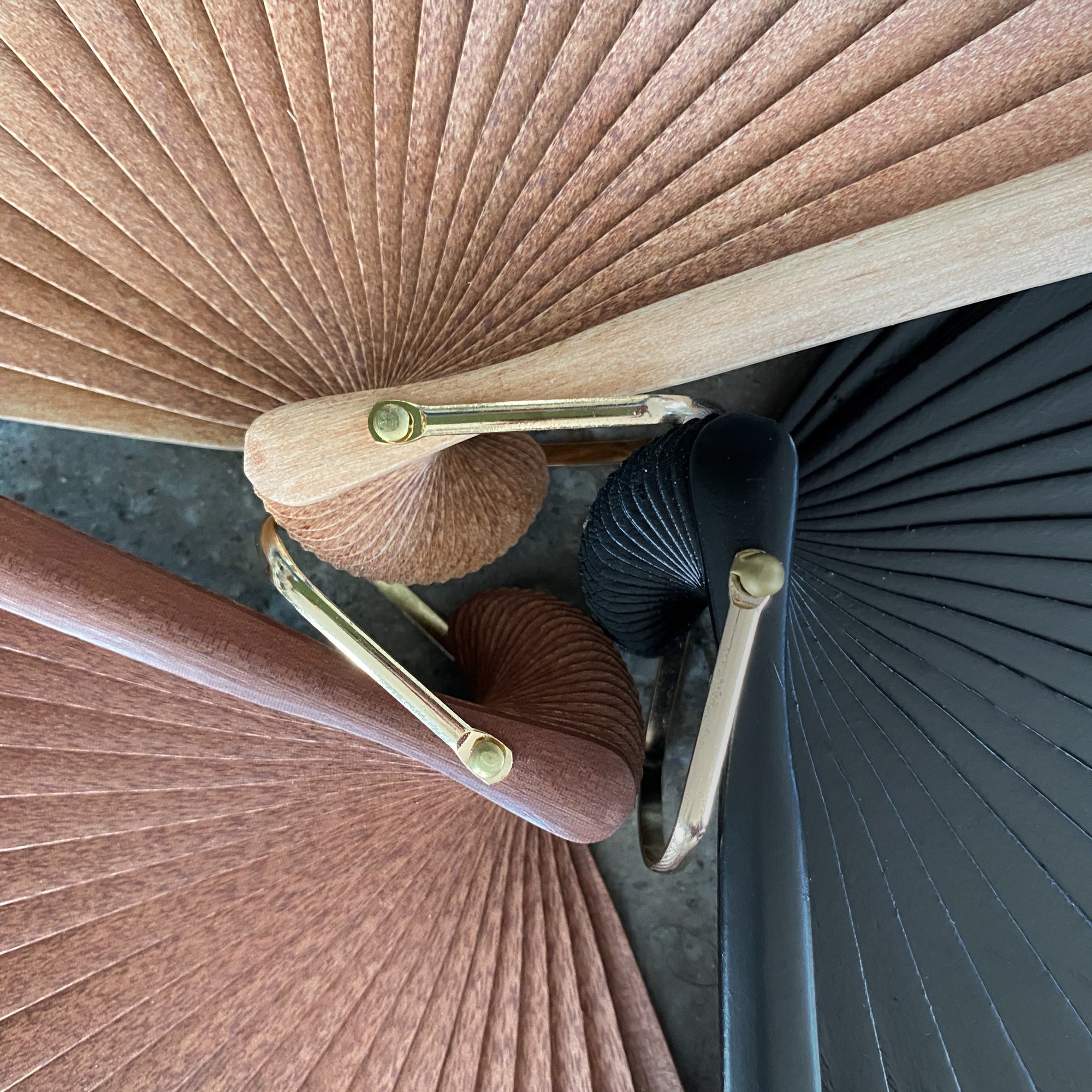 types of wood ottimare artisanal handfan. Kotibe, birch and black varnish