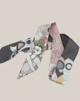 Smalle Sjaal van twill van Ottimare met Thangka dancers. Small scarf in pink en taupe roze